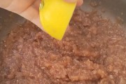 苹果酱的家庭制作方法视频(面包机苹果酱的家庭制作方法)