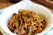 豆角焖面做法视频(大厨做豆角焖面的做法视频)