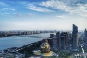 杭州电商
:电商之都崛起后，杭州的旅游城市的光芒要被掩盖了吗？