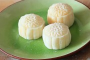 冰皮月饼做法视频(冰皮月饼做法视频简易)