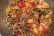 大盘鸡制作视频(大盘鸡制作视频教程 炸酥肉)
