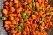 鸡丁的制作方法与视频(爆炒鸡丁的制作方法)