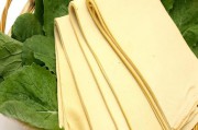 豆腐皮的制作方法视频(豆腐皮的制作方法视频全过程)