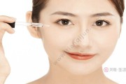 精华液的正确使用顺序(护肤品精华液第几步用)