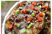 香酥鲫鱼的做法视频(炸香酥鲫鱼的做法大全)