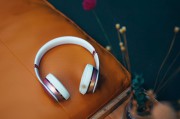 什么耳机音质最好(蓝牙耳机哪家的音质最好)