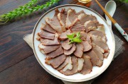 酱驴肉做法视频(家常酱驴肉的做法)