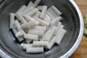 年糕的制作过程视频大全(东北年糕的制作过程方法视频)
