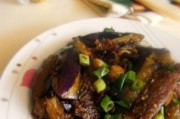 豆豉鲮鱼做法视频(豆豉鲮鱼油麦菜的做法)