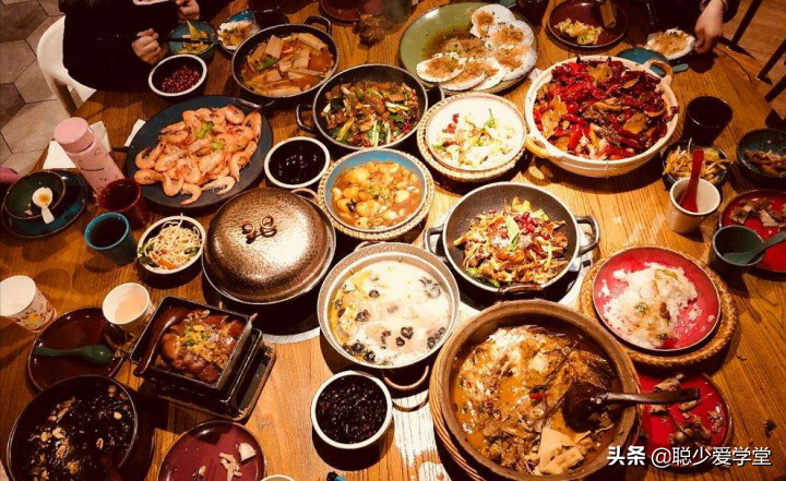 美食类自媒体如何运营？如何定义什么类型的美食自媒体？