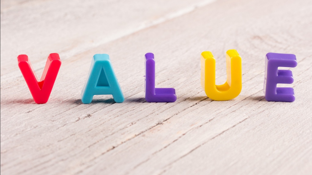 新人做自媒体，推荐这3个领域，不用真人出镜，轻松日入一两百