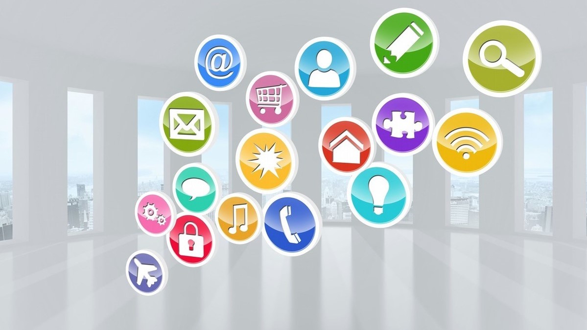 新人做自媒体，推荐这3个领域，不用真人出镜，轻松日入一两百