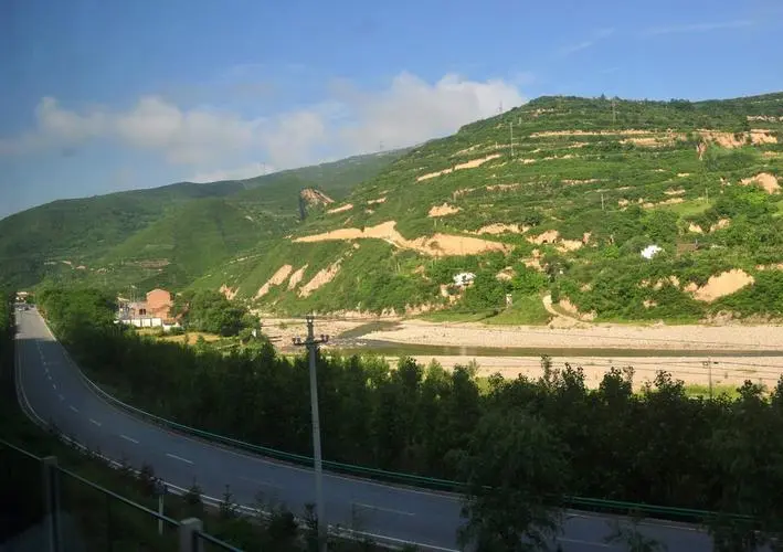 路与锦(仅怀念不再拥有的过往)