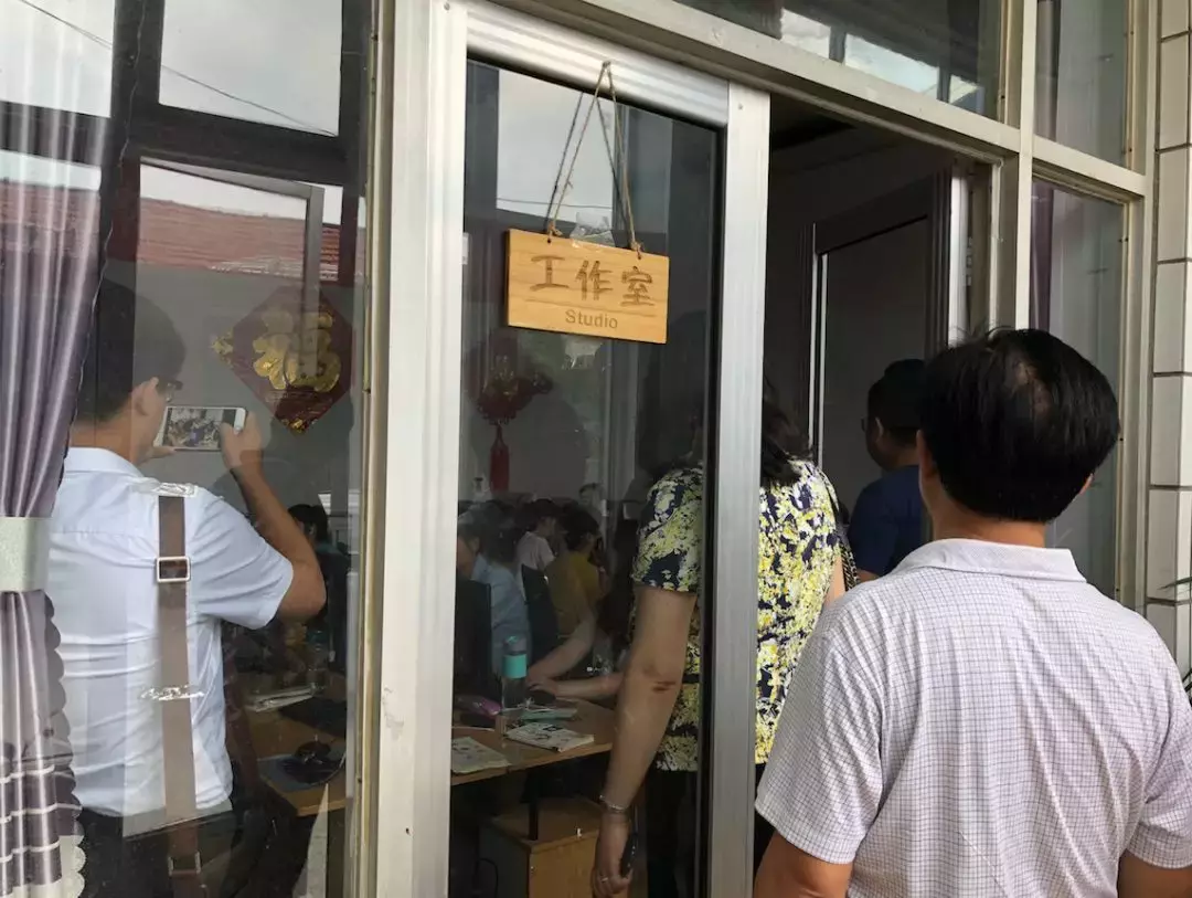 农妇做自媒体因压力太大停摆,曾月入十万,被质疑洗稿账号被封