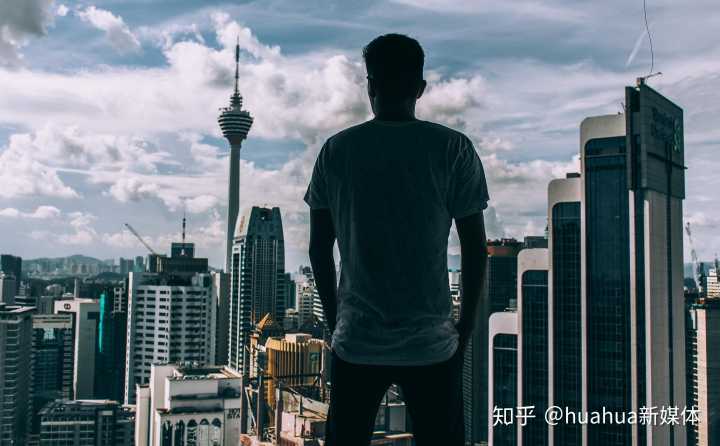 自媒体是如何赚钱的 自媒体有哪些盈利模式有那些?