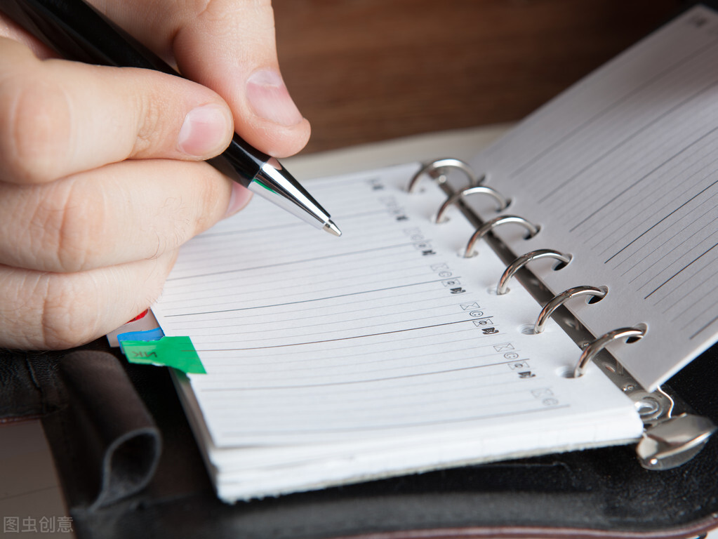 零基础也可以写作变现，分享3个自媒体赚钱平台，每月多赚3000元