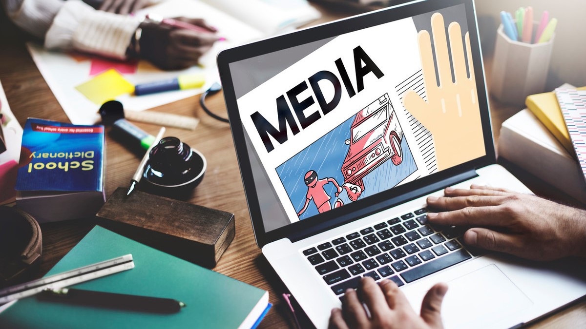 自媒体是不是真的让你月入过万？别傻了，真相很简单