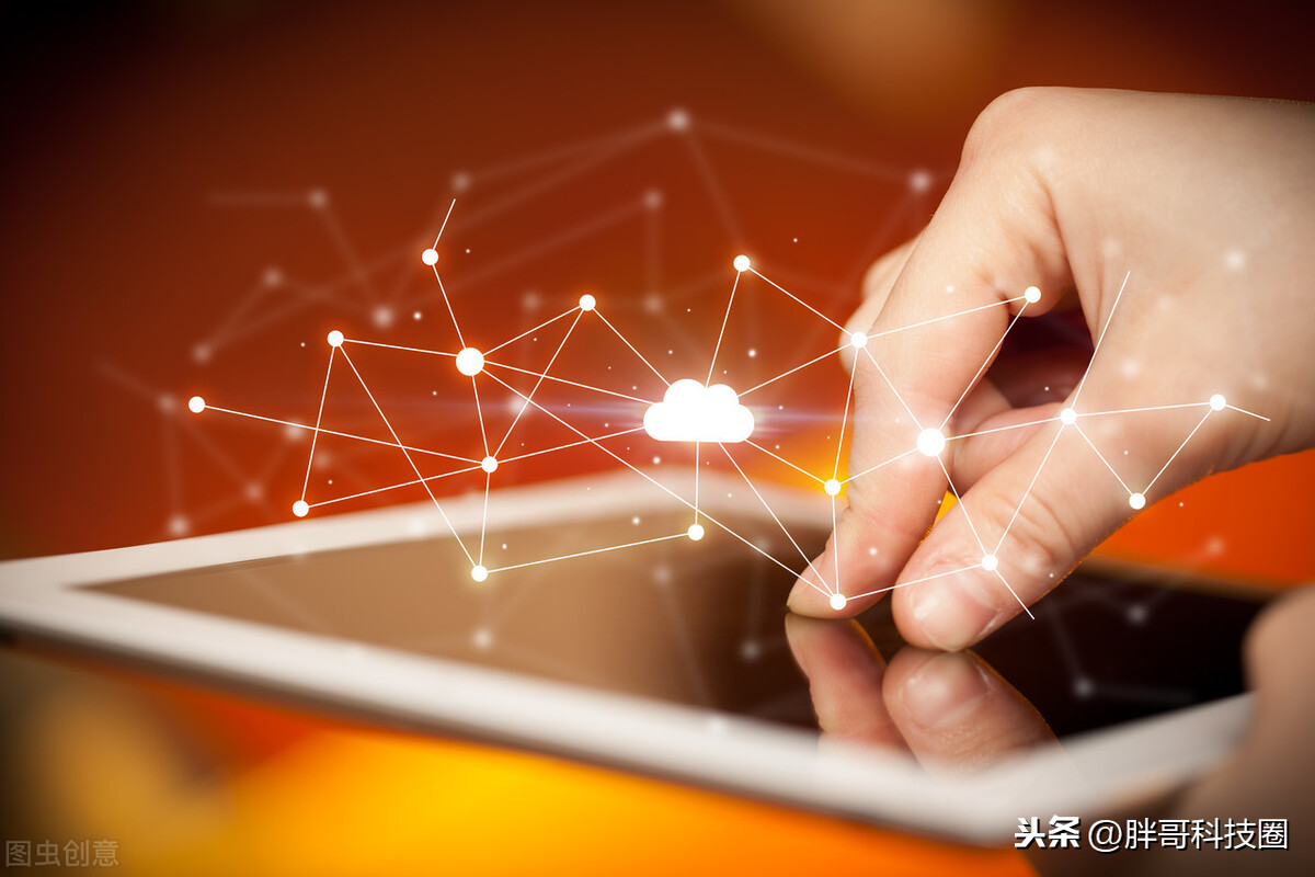 自媒体行业怎么样?自媒体行业现在好做吗?