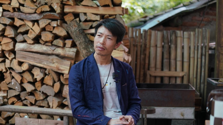 天目新闻对话10天涨粉百万的三农自媒体人“帅农鸟哥”：回到家乡才发现自己什么都不缺