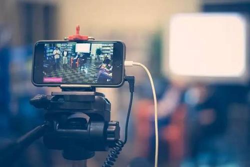 中国自媒体发展史——论坛、贴吧、博客、微博、微信、小视频…