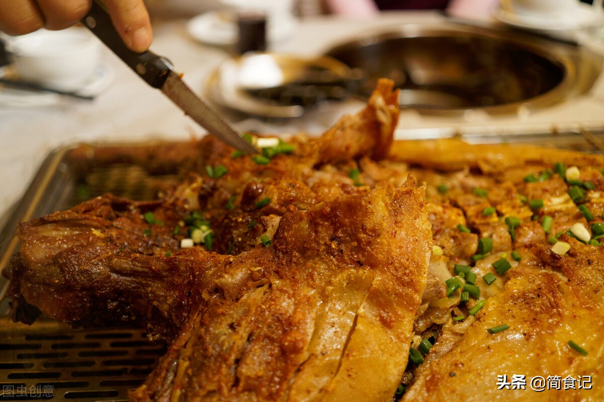 新疆人一日三餐吃什么？看完才知道，为啥女孩都那么漂亮，真羡慕