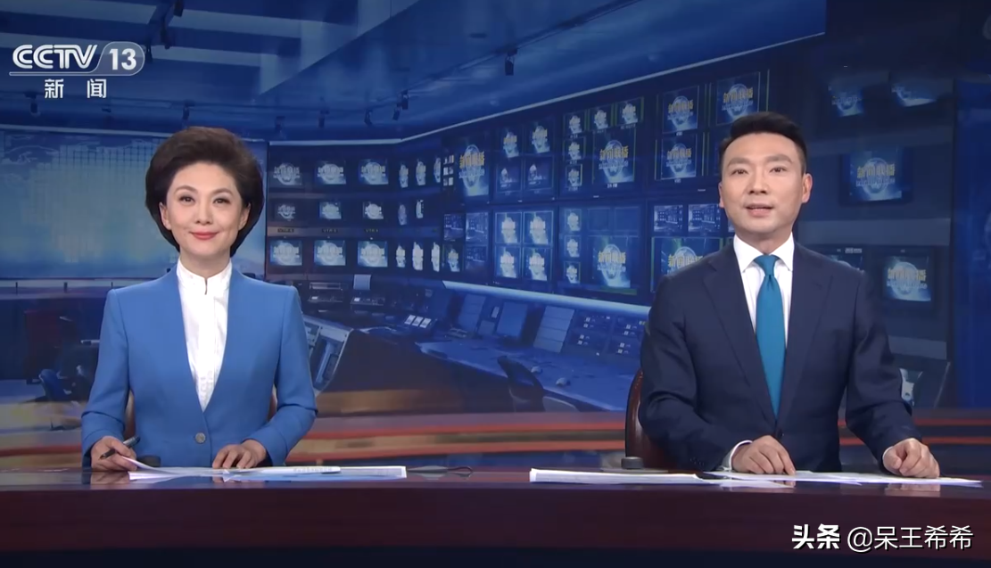 央视《新闻联播》主播海霞出圈，给漂亮国取“谐音名”太给力