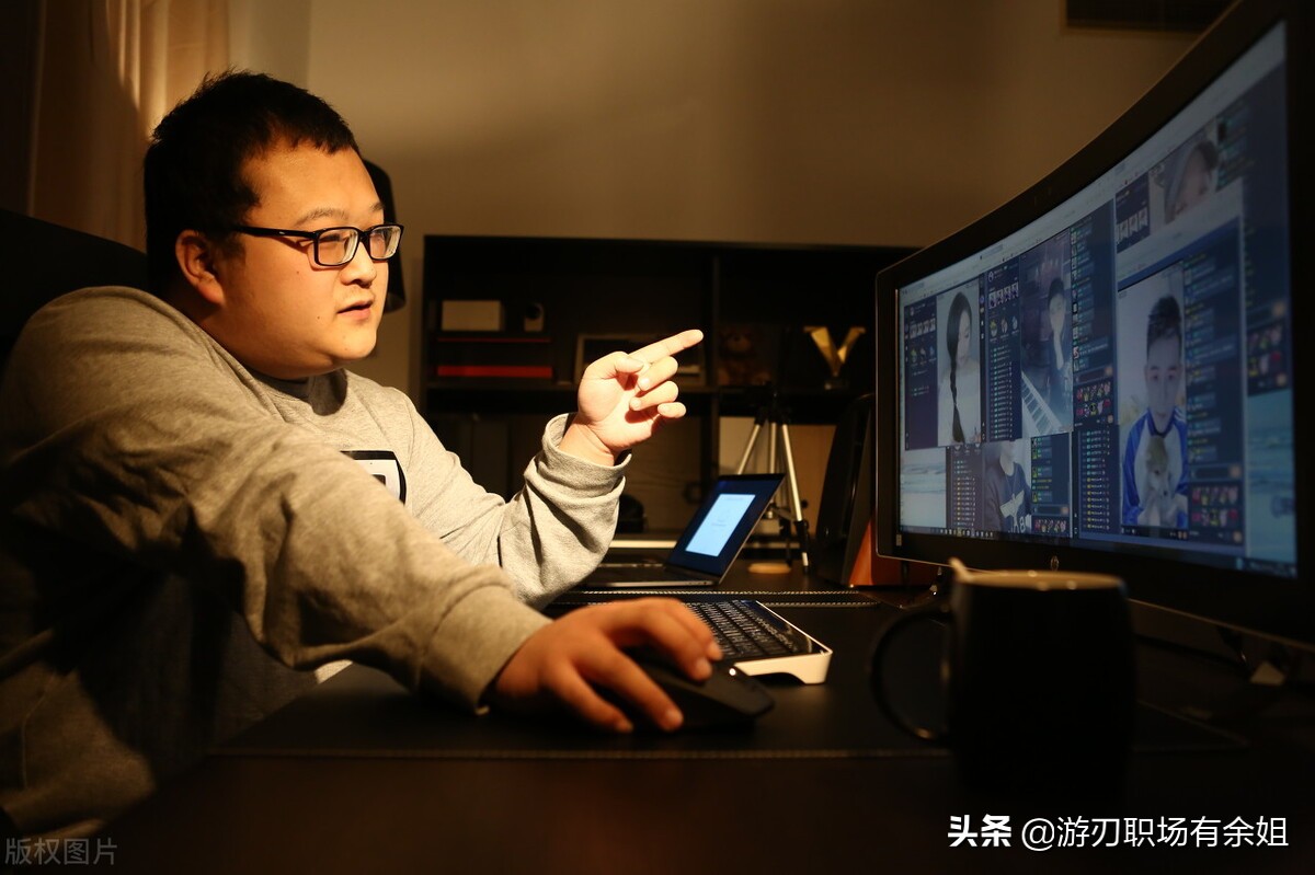 KOL是什么职业？也是在公司里面上班吗？