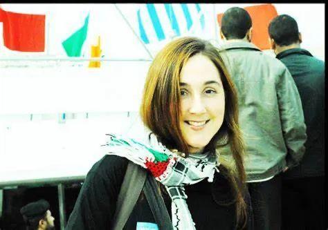 最刚女记者：从战场死里逃生，“单挑”西方媒体巨头