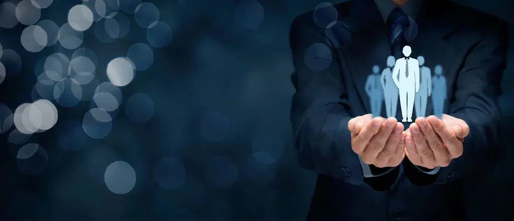 自媒体是如何赚钱的？文章阅读量都这么低，为什么还一直坚持？