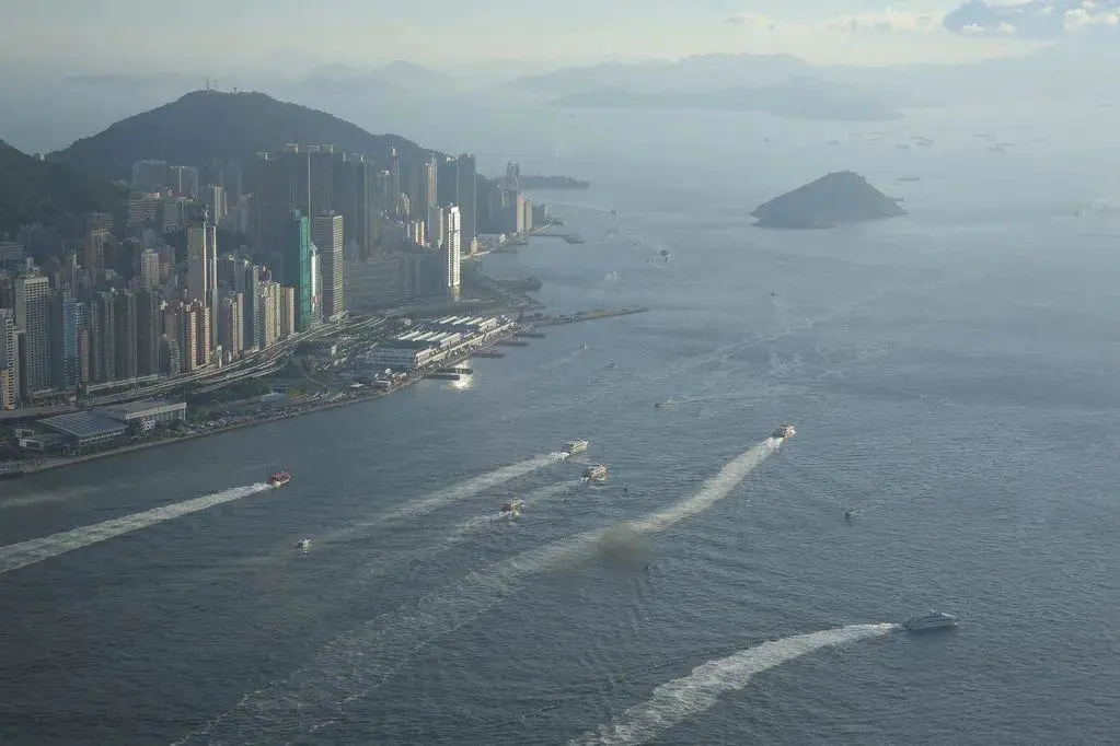 自媒体是如何赚钱的？文章阅读量都这么低，为什么还一直坚持？