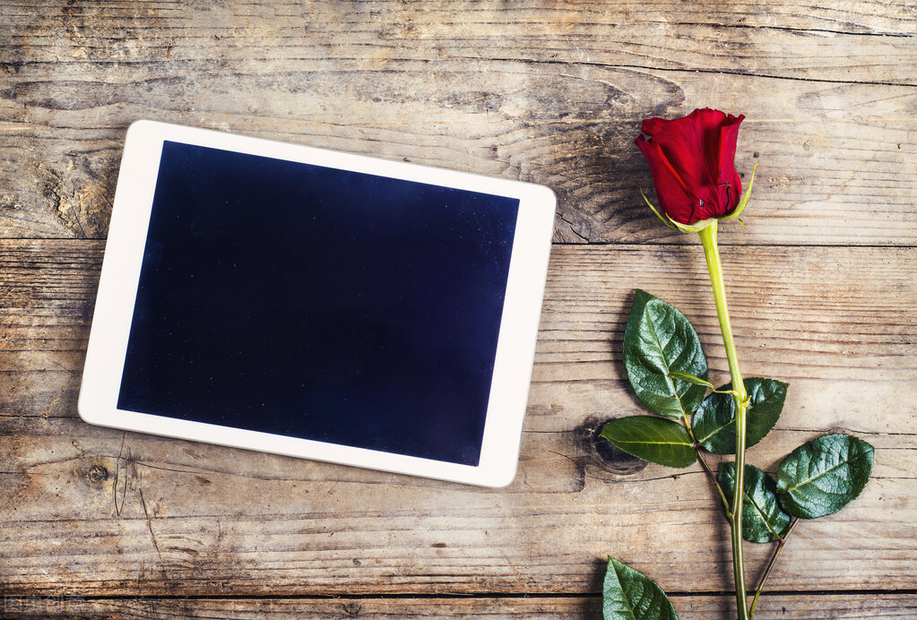 经历了迷茫之后，通过实践与不断写作走向了做自媒体的正确道路