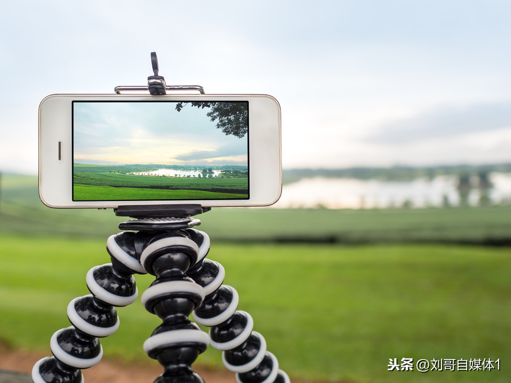 自媒体做直播，需要花多钱，买什么设备，最全直播工具清单你拿走