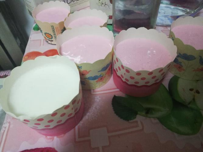 冰淇淋粉怎么制作冰淇淋视频
