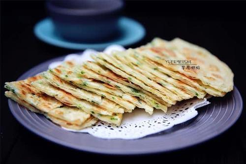 葱花油饼做法视频教程