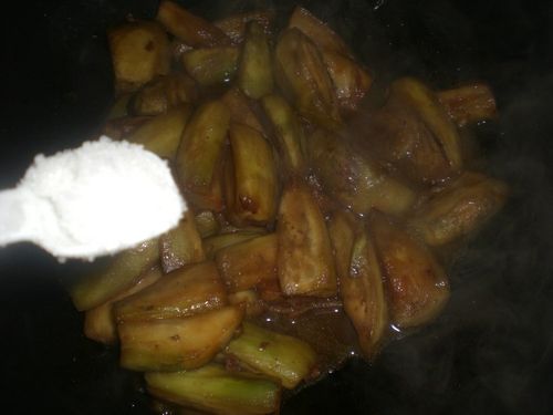 干煸茄子的做法视频