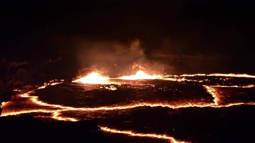 火山爆发的短视频