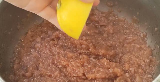 苹果酱的家庭制作方法视频