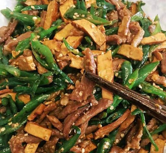 青椒炒肉片的做法视频