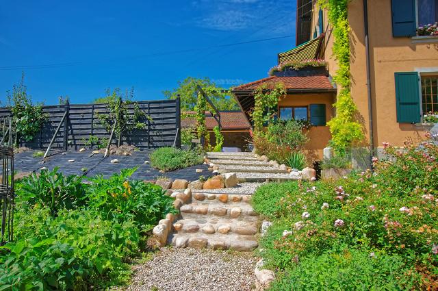 快手卖书单月GMV同比增长3倍,直播电商能玩出新花样吗?