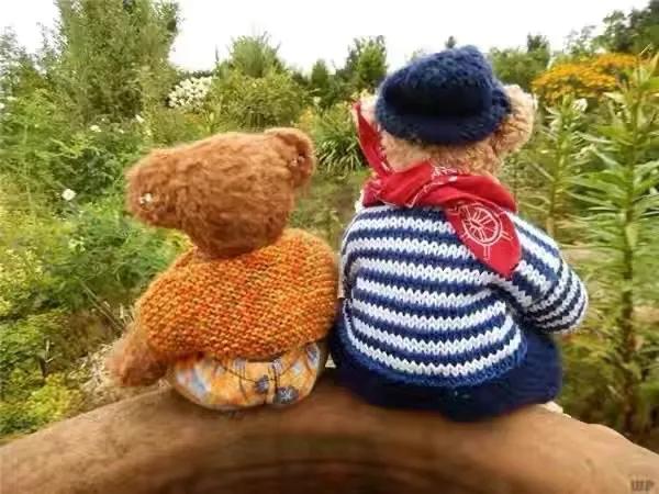 电商靠什么赚钱？2.5元收到一箱香飘飘，快递费也不够啊？