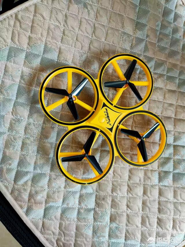 电商里面，四季都能卖出去的商品是什么？大家给点建议？