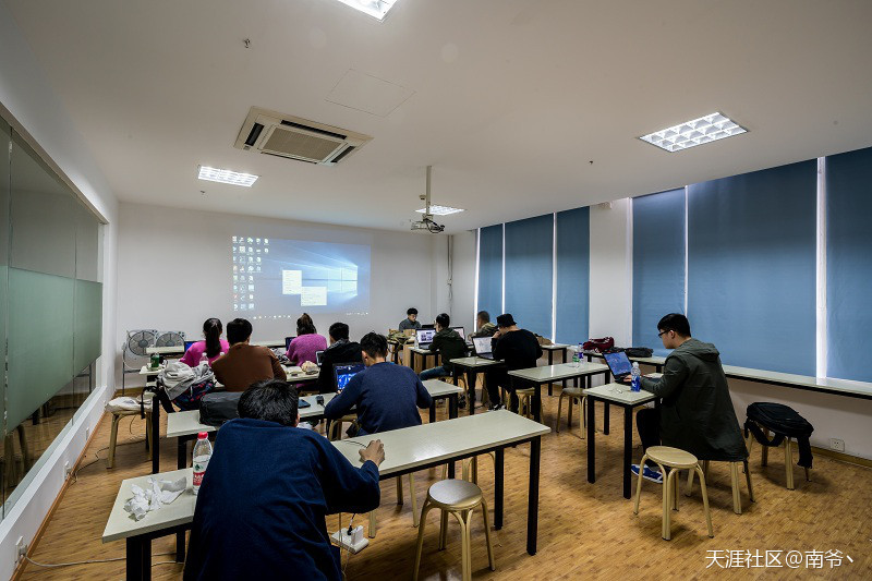 杭州淘宝摄影培训，想要入门从杭州沐林电商培训学院开始