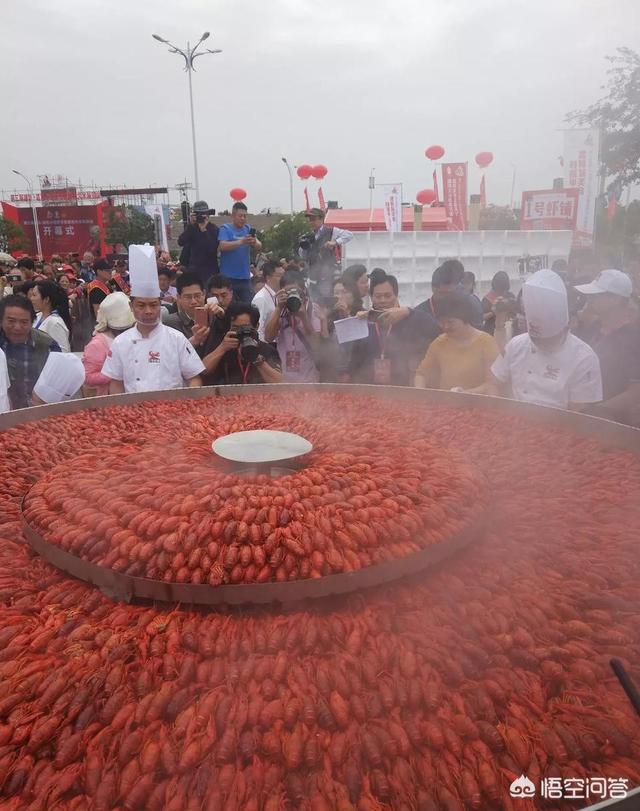 湖北潜江22万元拍出虾王、虾后的意义何在？