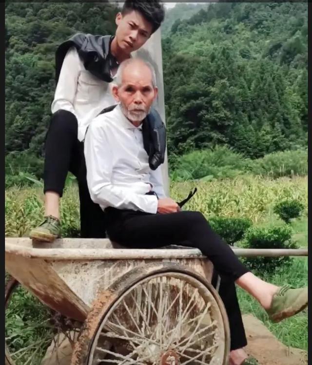 许华升和散打哥你比较喜欢谁？