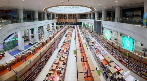 想做电商。是自己做平台还是入驻现有平台？