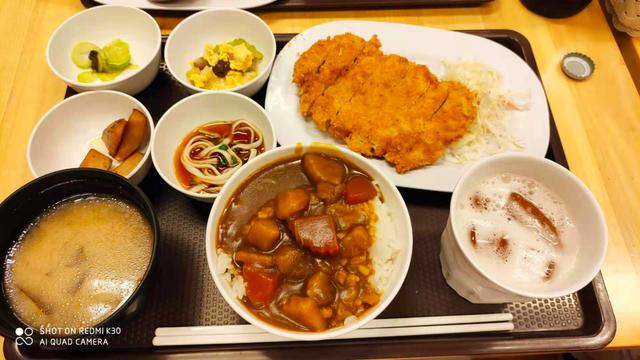 月收入10000元，在泰国能过什么样的生活？