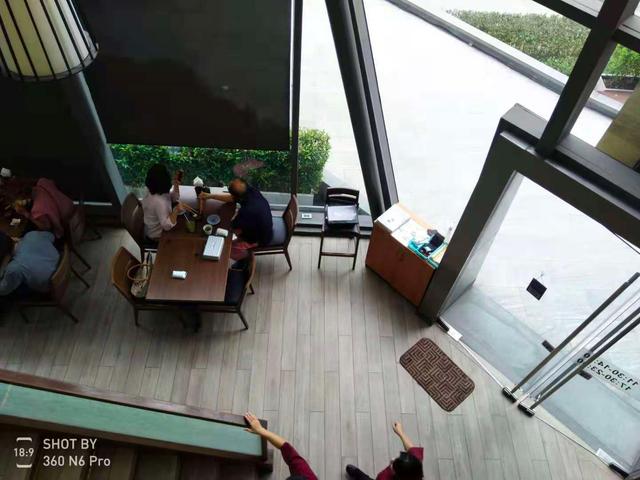 月收入10000元，在泰国能过什么样的生活？