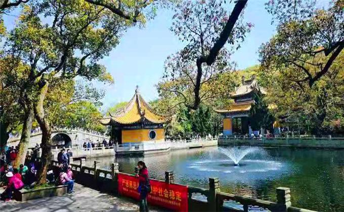 二一添作五什么意思