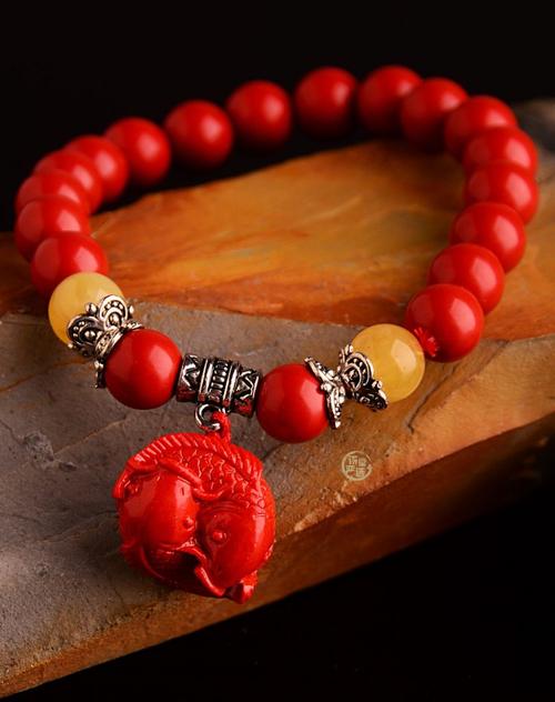 女人佩戴朱砂的好处与禁忌