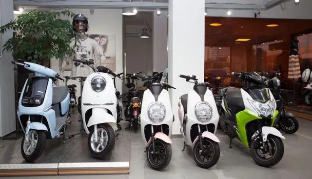 雅迪和爱玛哪个好